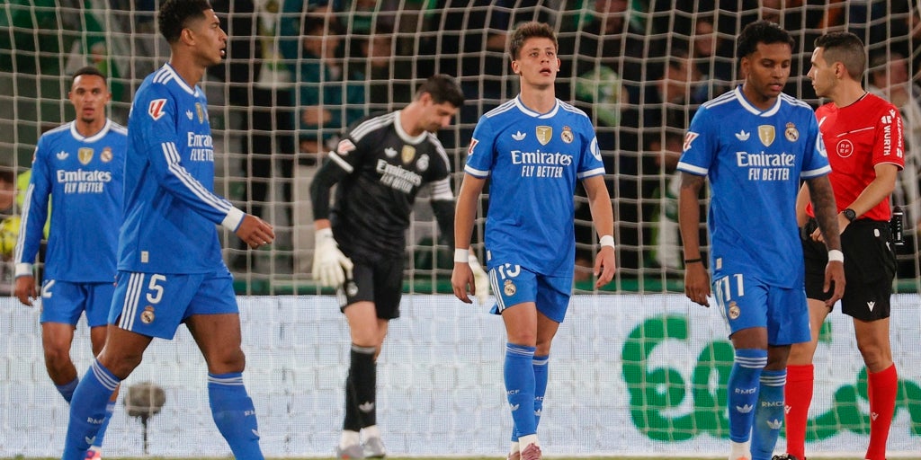 El Elche desnuda al Madrid de Xabi que rescata un punto en el 87