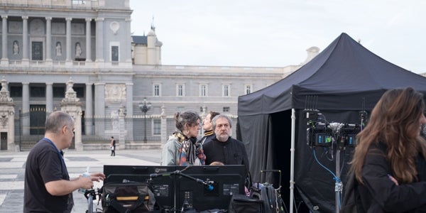 Javier Olivares revive la vida de Victoria Eugenia entre la soledad, la lucha por la sanidad y el exilio con 'Ena'