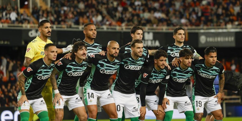 ¿Por qué el Betis vistió de negro con calzón blanco en Mestalla ante el Valencia?