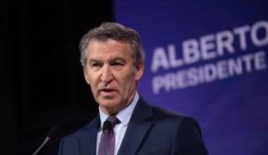 Feijoo anuncia que Mazón dejará la presidencia del PP valenciano «en las próximas semanas» - La Voz de Galicia