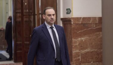 Ábalos publica un tuit en el que describe cómo es su vida en la cárcel: "Aquí hace mucho frío"