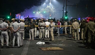 Al menos 10 personas murieron en una explosión cerca del Fuerte Rojo en Delhi, India