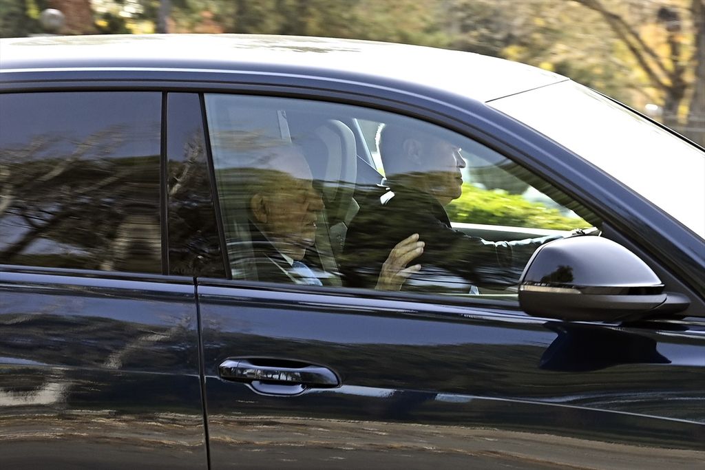 El Rey Juan Carlos a su llegada al Palacio El Pardo