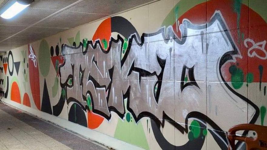 Multa de 6.000 euros al grafitero que vandalizó el mural de Teodoro Dublang