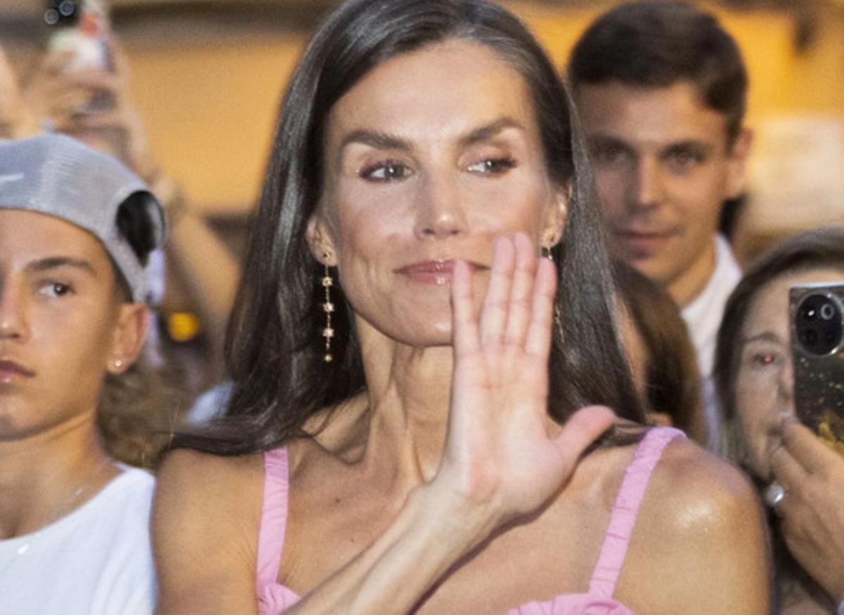 Letizia en Mallorca con los pendientes de Sure Jewels