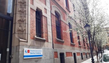 Fachada del Edificio A de Santa Cristina