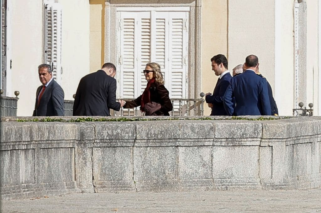 La infanta Elena llega, junto a Felipe de Marichalar, al almuerzo celebrado en El Pardo 