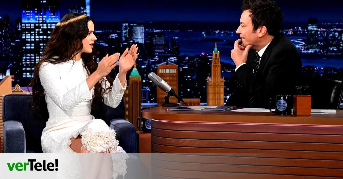 clases de canto, mucho español y una actuación de 'La Perla' con censura