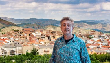 El pueblo de Albacete donde creció el cantante Manolo García: su refugio entre montañas y recuerdos