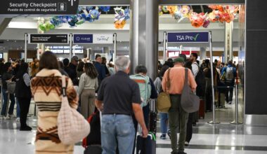 El ultimátum de Trump a los controladores aéreos tras las cancelación de miles de vuelos