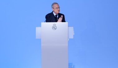 «Es una tontería eso de que yo me quiero quedar con el club»