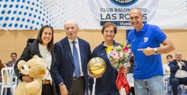 Presentación del CB Las Rozas y homenaje a Rocío Jiménez - CLUBS - Noticias