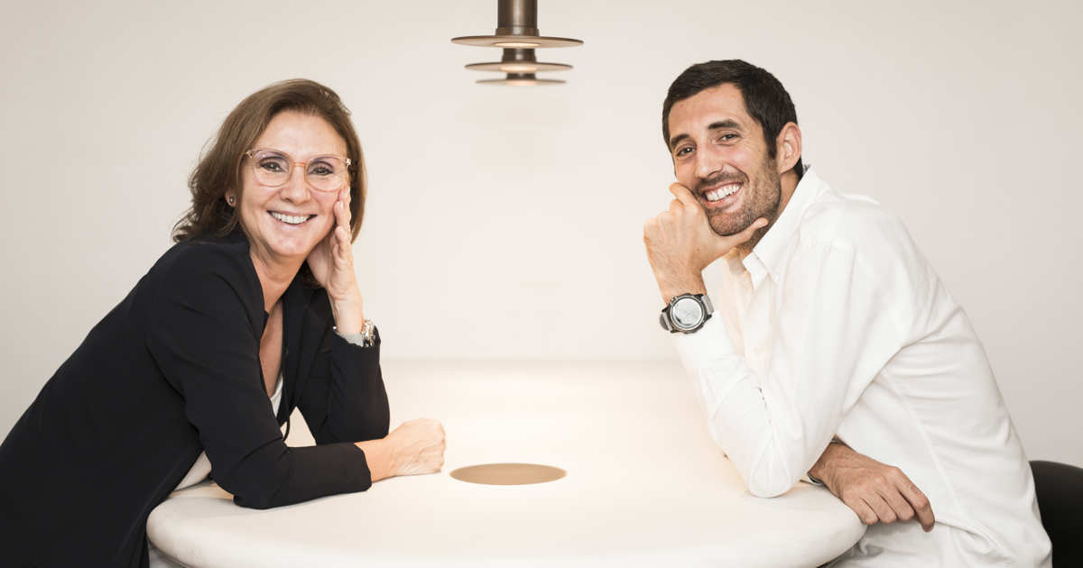 "Hoy se busca precisamente esa sensación de calma y profundidad que aporta la madera oscura"