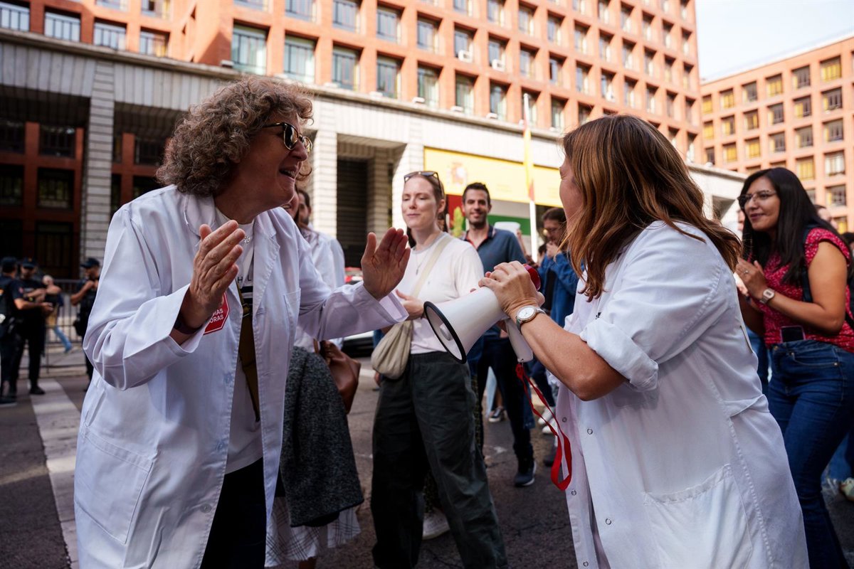 Los médicos vuelven a manifestarse este sábado en Madrid para rechazar el Estatuto Marco y reclamar uno propio