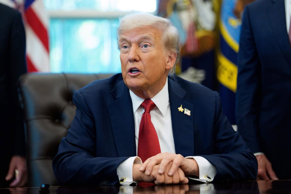 Trump asegura que estaría "orgulloso" de ordenar ataques contra narcotraficantes en suelo mexicano