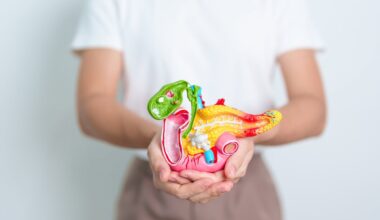 Experta advierte que la diarrea crónica, pérdida de peso y cambios en heces pueden indicar insuficiencia pancreática