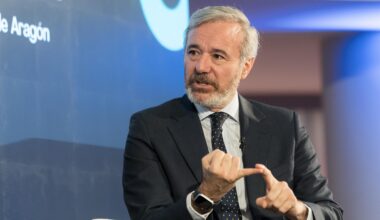 Ampliación | Jorge Azcón impone el uso de mascarillas en centros de salud de Aragón para combatir la gripe