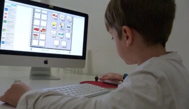 La Eurocámara pide prohibir el acceso a redes sociales de los menores de 13 años