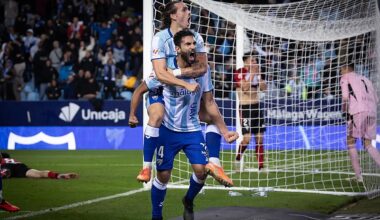 Triunfo agónico del Málaga en el descuento en el debut de Funes (3-2)