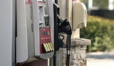 Estocada europea a la factura del gas y el depósito de gasolina: así impactará el nuevo impuesto al CO2