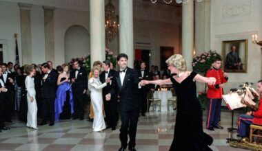 la noche de "cuento de hadas" en la que la princesa rompió el protocolo con un vestido de terciopelo