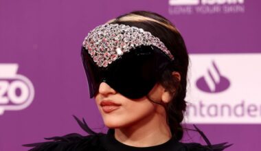 El Balenciaga de Rosalía y otros looks de la alfombra roja de LOS40 Music Awards Santander 2025 para el recuerdo - Harper's BAZAAR