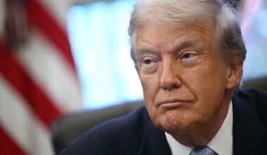 Trump dice que hablará con Maduro en “algún momento” y deja abierta la posibilidad de enviar militares a Venezuela