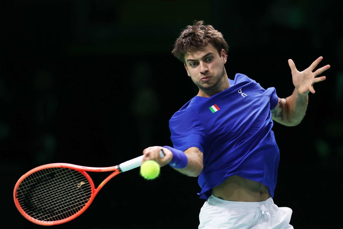 Flavio Cobolli le dio a la selección italiana el punto necesario para gritar campeón ante España.