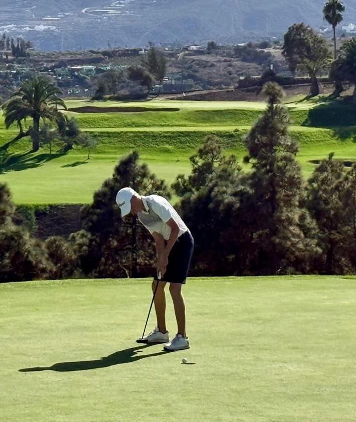 Imagen secundaria 2 - Rafael González y Blanca Gómez-Balboa, campeones de la Copa Palmer en el Real Club de Golf de Las Palmas