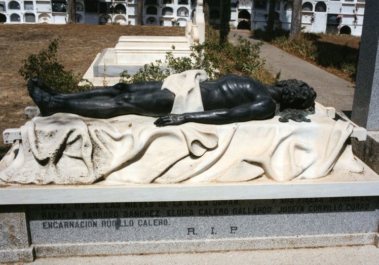 Imagen de cristo yacente en Granja de Torrehermosa.