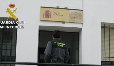 Tres hombres detenidos en Cartaya por una presunta agresión sexual grupal a una mujer en un garaje abandonado