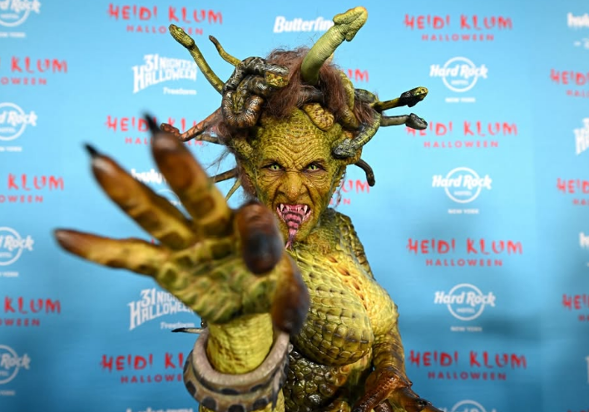 Heidi Klum impacta con su disfraz en la fiesta de Halloween más famosa