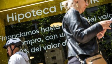 La cuarta subida del euríbor ya amenaza el ahorro en las hipotecas variables con revisión anual