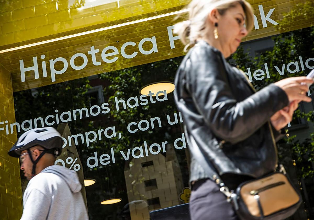La cuarta subida del euríbor ya amenaza el ahorro en las hipotecas variables con revisión anual