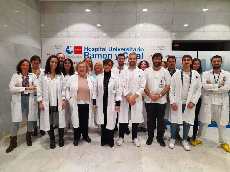 El Hospital público Ramón y Cajal recibe un 'Premio Margarita Salas' por su investigación en esclerosis múltiple