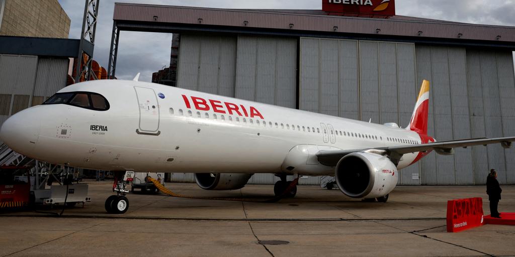 Venezuela revoca las licencias a Iberia y otras cinco compañías «por sumarse al terrorismo de estado» de EE.UU.