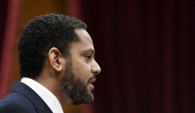 quiere que designe ya al sucesor de Mazón para negociar con él