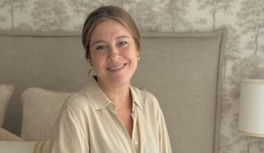 "Aunque esté de moda, decorar con mocha mousse puede ser un error si no hay buena luz natural en casa"