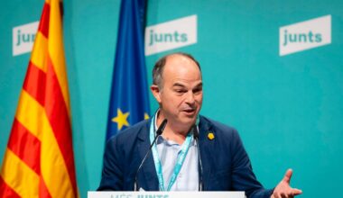 "No debe pedir ayuda a los empresarios catalanes, sino perdón"