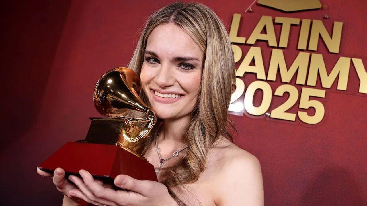 la gallega Isabel Dobarro se impone con su primer álbum en solitario 'Kaleidoscope'