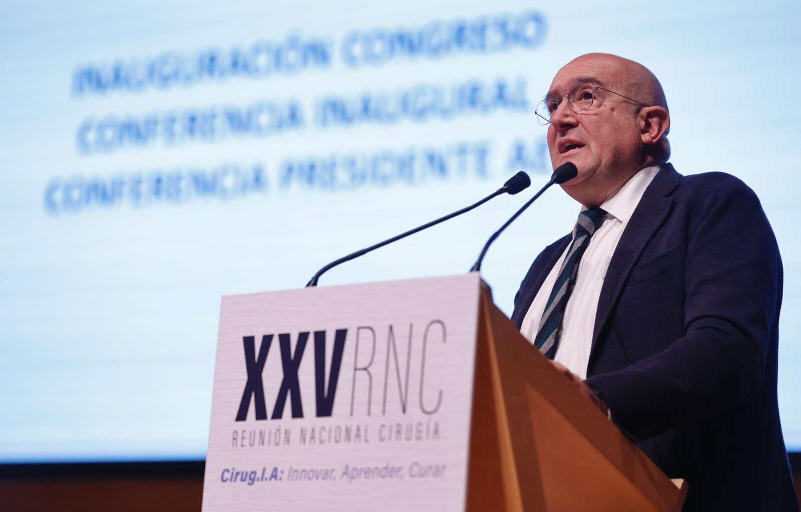 El alcalde participa en la inauguración del XXV Encuentro Nacional de Cirugía, celebrado en Valladolid