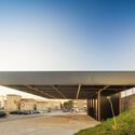 Centro intermodal de Lousada / spaceworkers - Fotografía exterior, Concreto