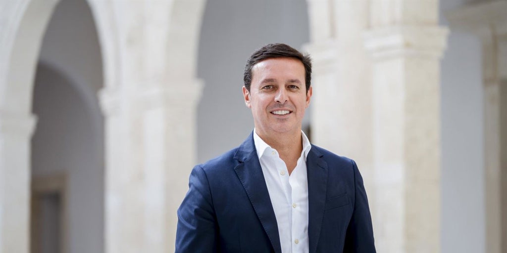 Detienen al presidente de la Diputación de Almería por contratos irregulares en el caso mascarillas