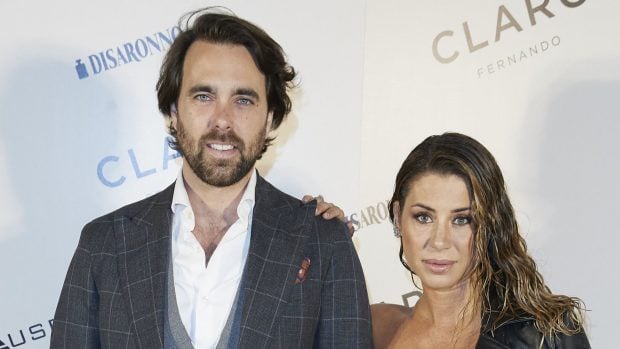 Javier Ungría posando con Elena Tablada. (Foto: Gtres)