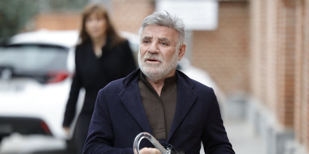 El arquitecto Joaquín Torres, roto por la muerte de su padre, el ferrolano Juan Torres Piñón