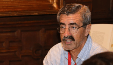 El juez concluye que no hubo daño económico a la Diputación de Valencia por el título falso de José María Ángel