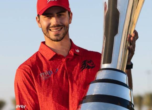 Josele Ballester conquista en Riad su primer título en tan solo seis meses de profesional