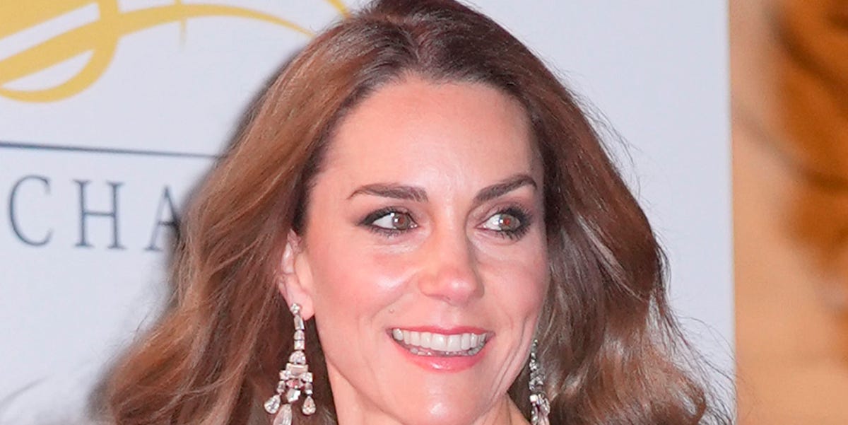 4 detalles del estilismo de Kate Middleton en su vuelta a la alfombra roja