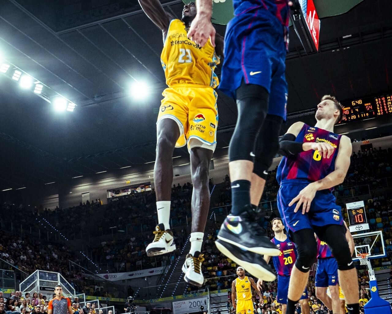 El Dreamland Gran Canaria claudica ante el Barça en el Arena (61-72)