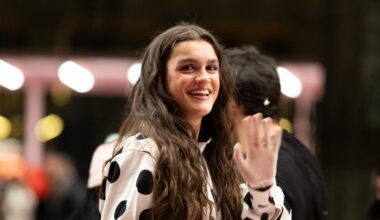 Amaia quiere entrar gratis a una discoteca y se lleva la lección de su vida